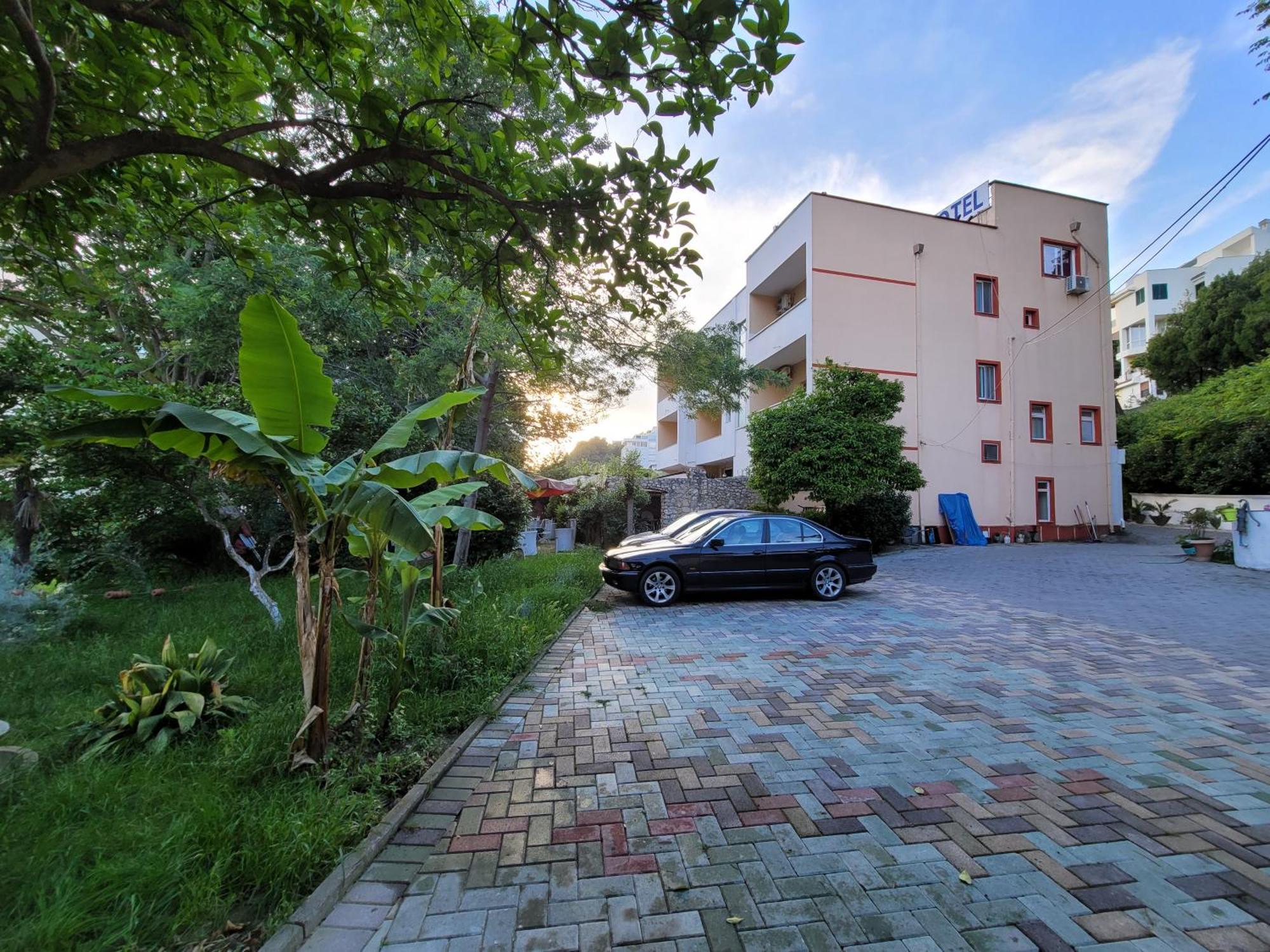 Top view hostel Durrës Buitenkant foto